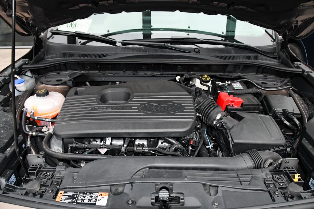 福特锐际跟kuga有什么区别,锐际海外版kuga