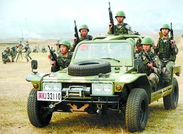 驰骋天地的空降兵“万能战车”，竟然源于另一款经典装备