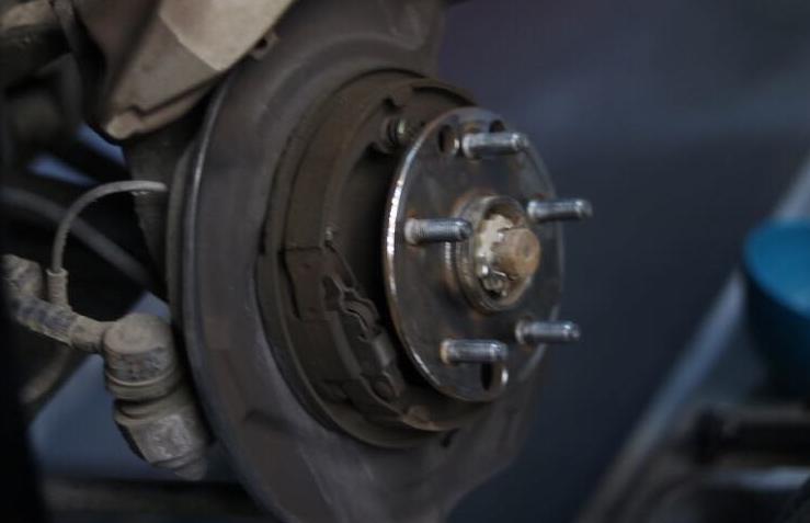 老车翻新：修复2005年凌志LS430，V8自吸大排量，一代神话再复活