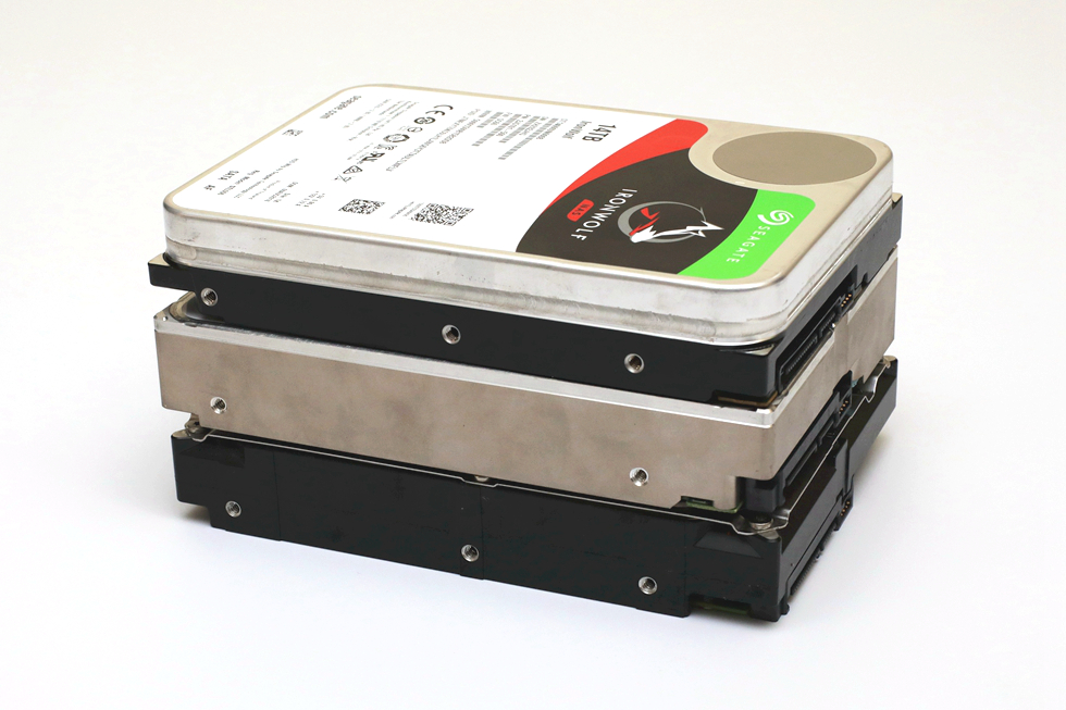 希捷8t酷狼pro硬盘对比评测,希捷酷狼10tb硬盘