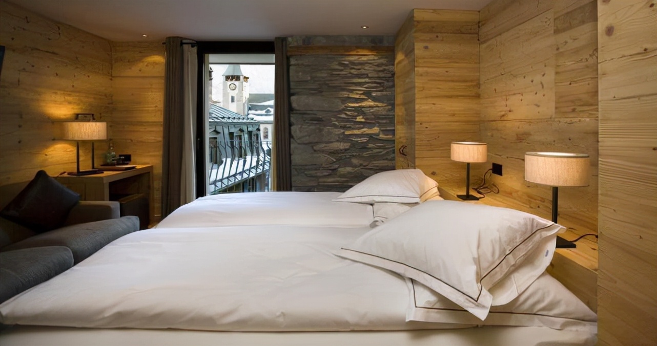 线上酒店的优势从哪里来的,线上酒店该如何去做