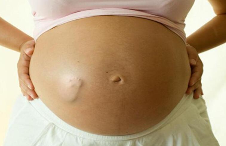 孕晚期36周胎动特别频繁怎么回事,孕晚期做胎监胎动频繁是怎么回事