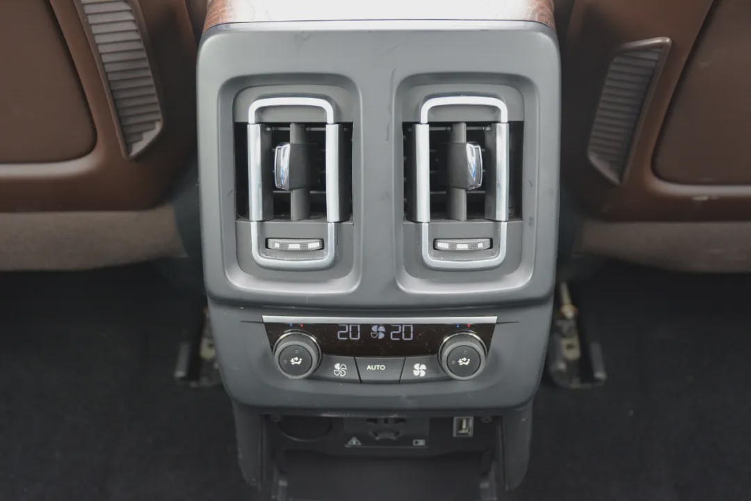 为什么很多人最后还是选择燃油车,为什么都买雪铁龙c6