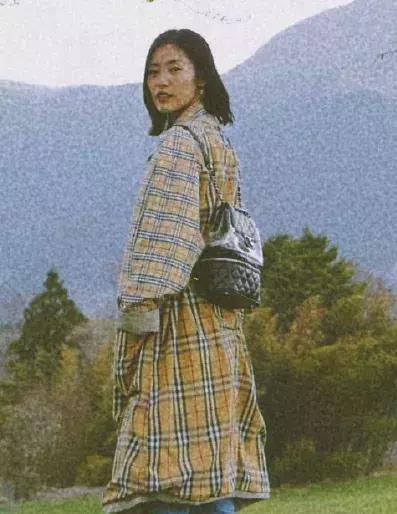 刘雯今年最流行的包,刘雯同款包时尚潮流大牌大容量