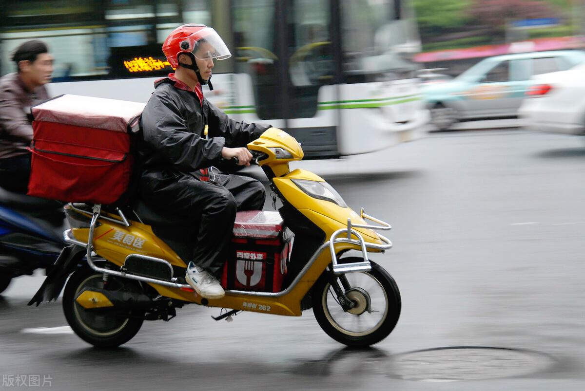 200公里续航纯电动小车,续航200公里左右的电动车价格