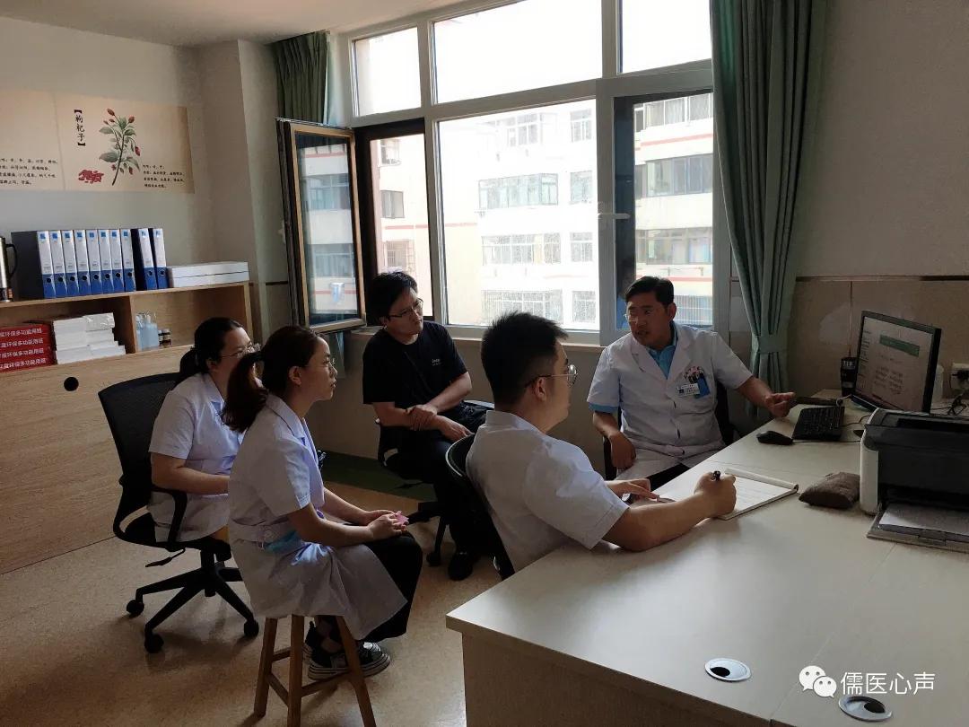 工作一如既往生活还得继续,工作继续生活继续明天会更好