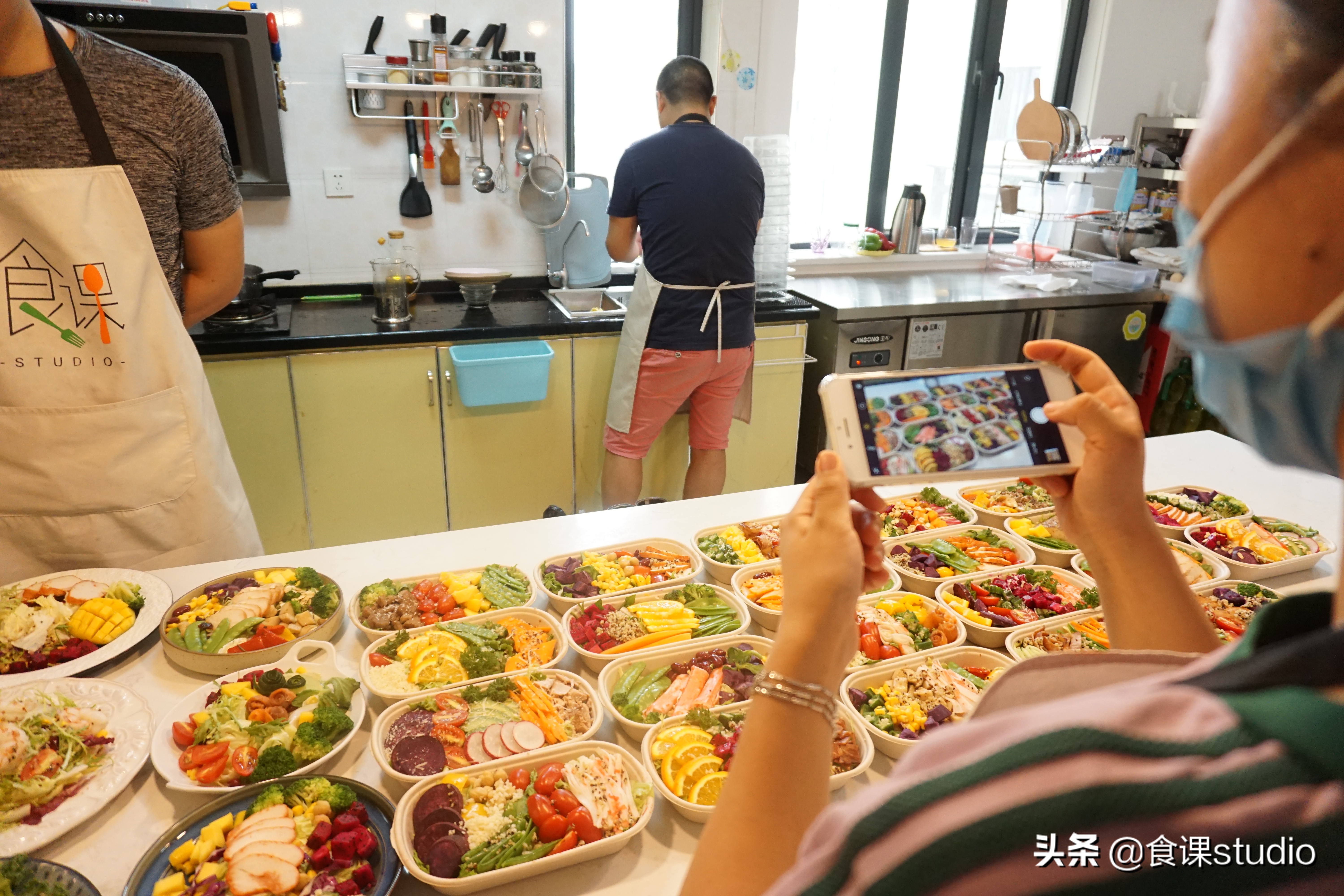 开一家轻食餐厅的流程,如何自学开一家轻食沙拉