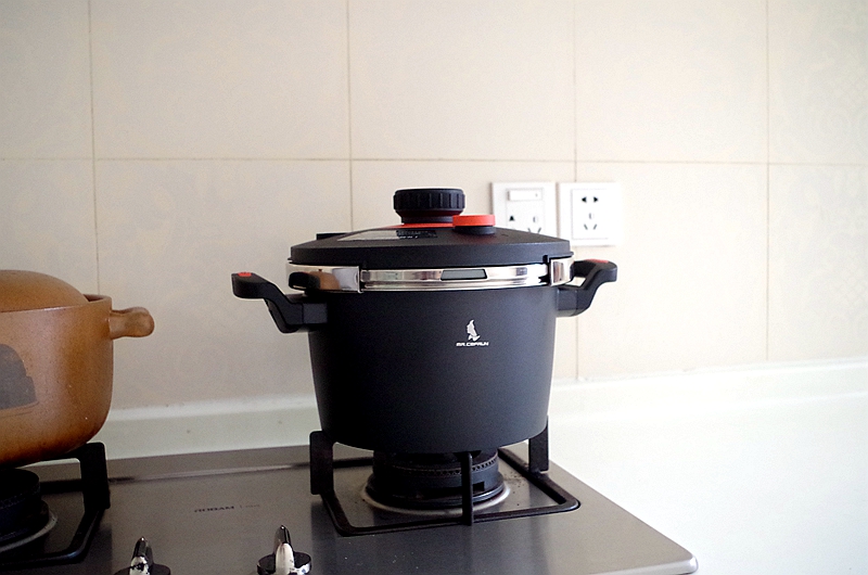 拒绝猪皮呼满天花板，黑科技享倍力高压锅到底有多牛呢