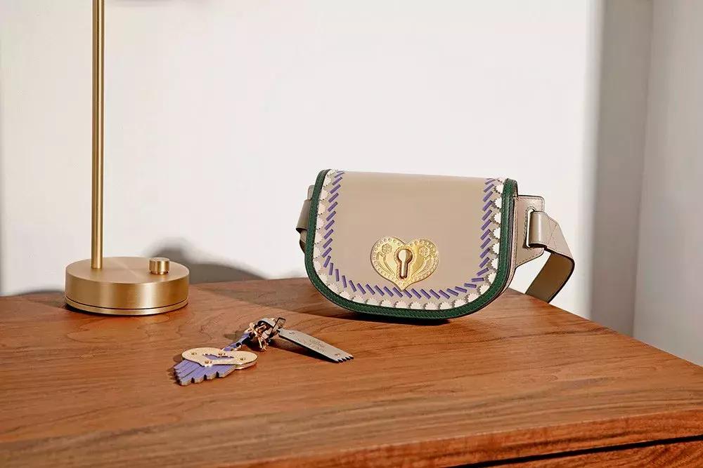 盘点十大鞋子品牌,国产鞋排行榜前十名2023