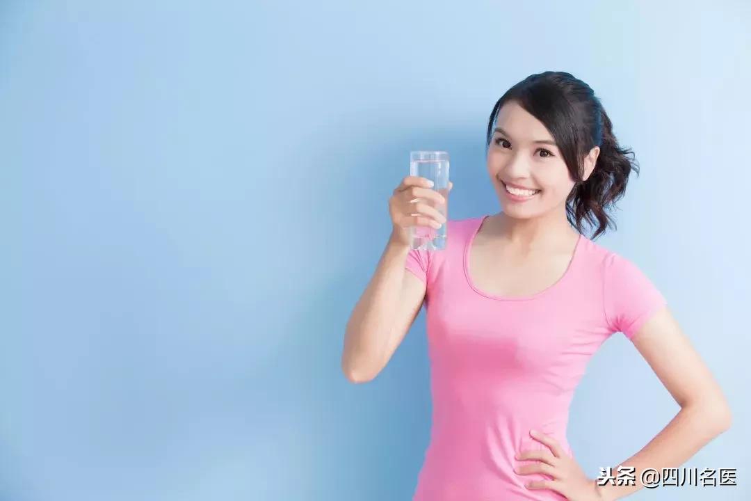 身体极度缺水有什么症状,身体缺水怎样喝水效果最快最好