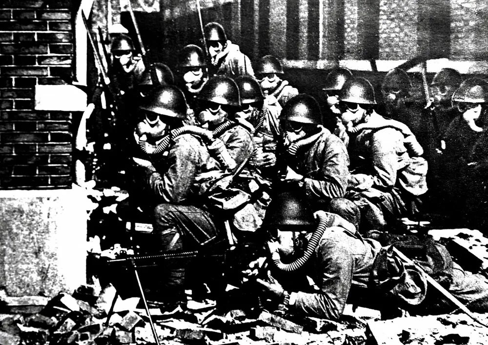 挖掘机挖3天发现30年前遇害人遗骸,挖掘机挖到30年前