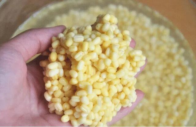 自己做的绿豆糕很粘牙是为啥,如何在家自制绿豆糕