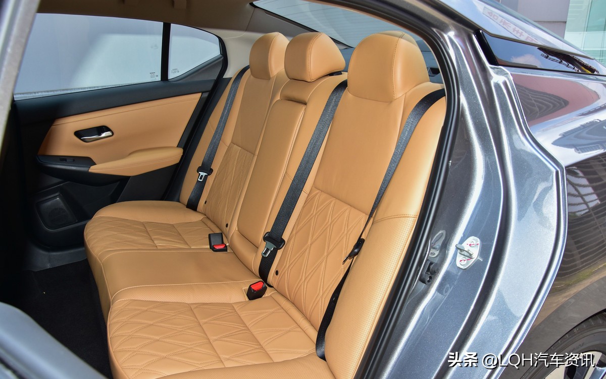 日系两大主力卡罗拉轩逸对比,1.6l轩逸和1.2t卡罗拉动力哪个好