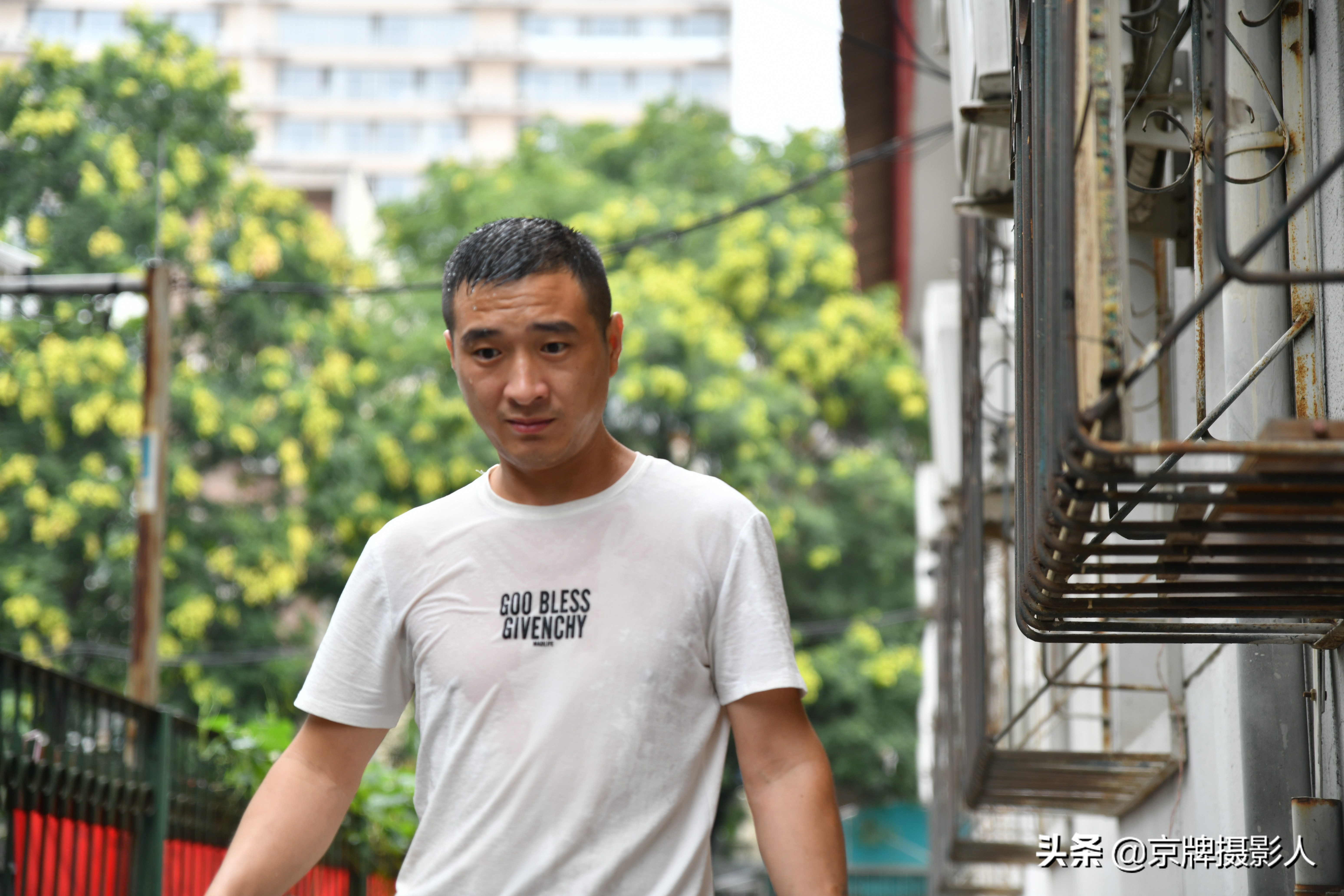 小男孩好心献血却丢了性命,小伙献血多次却没能救活家人