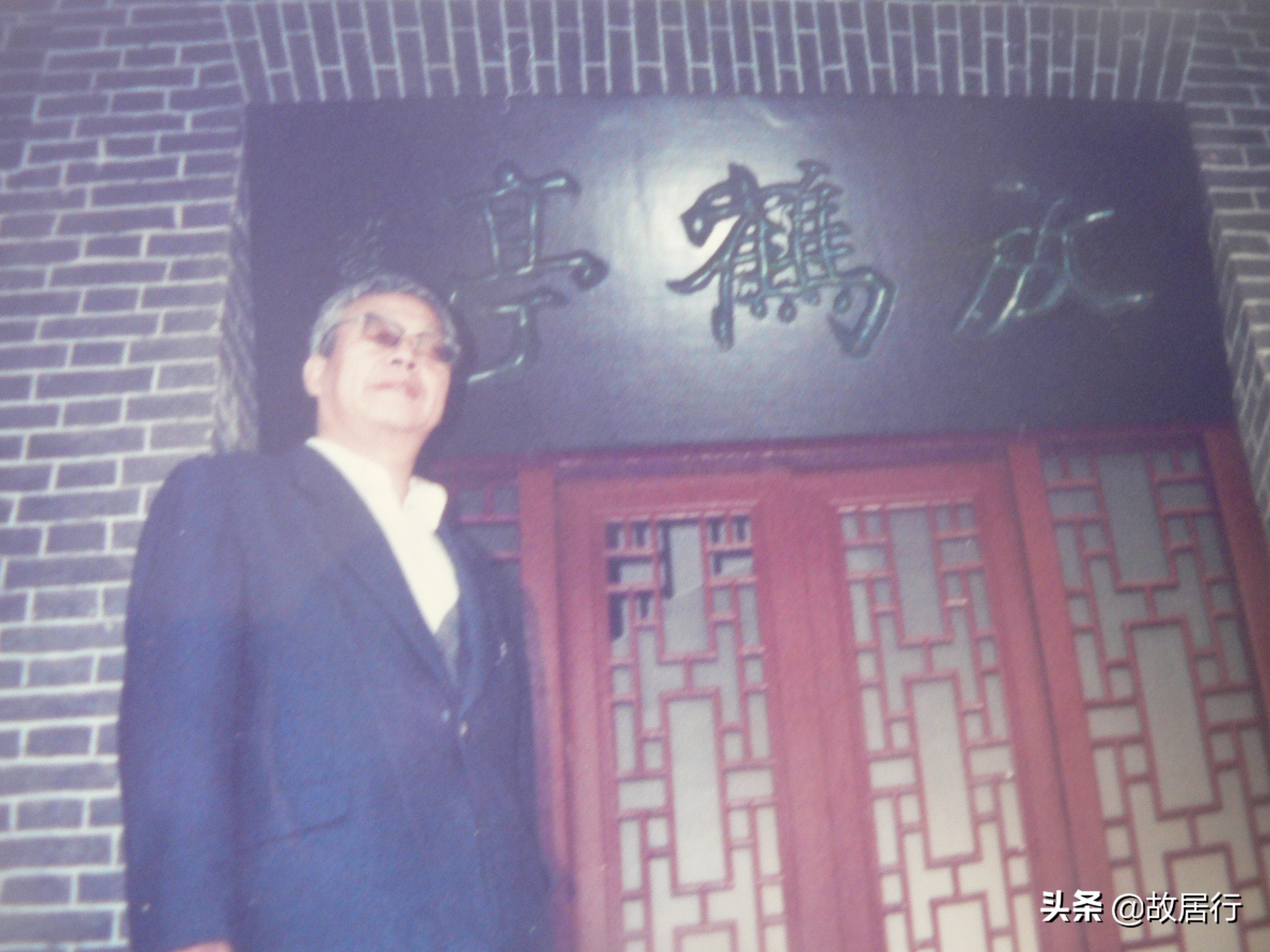 岳麓山爱晚亭视频,岳麓山爱晚亭诗词