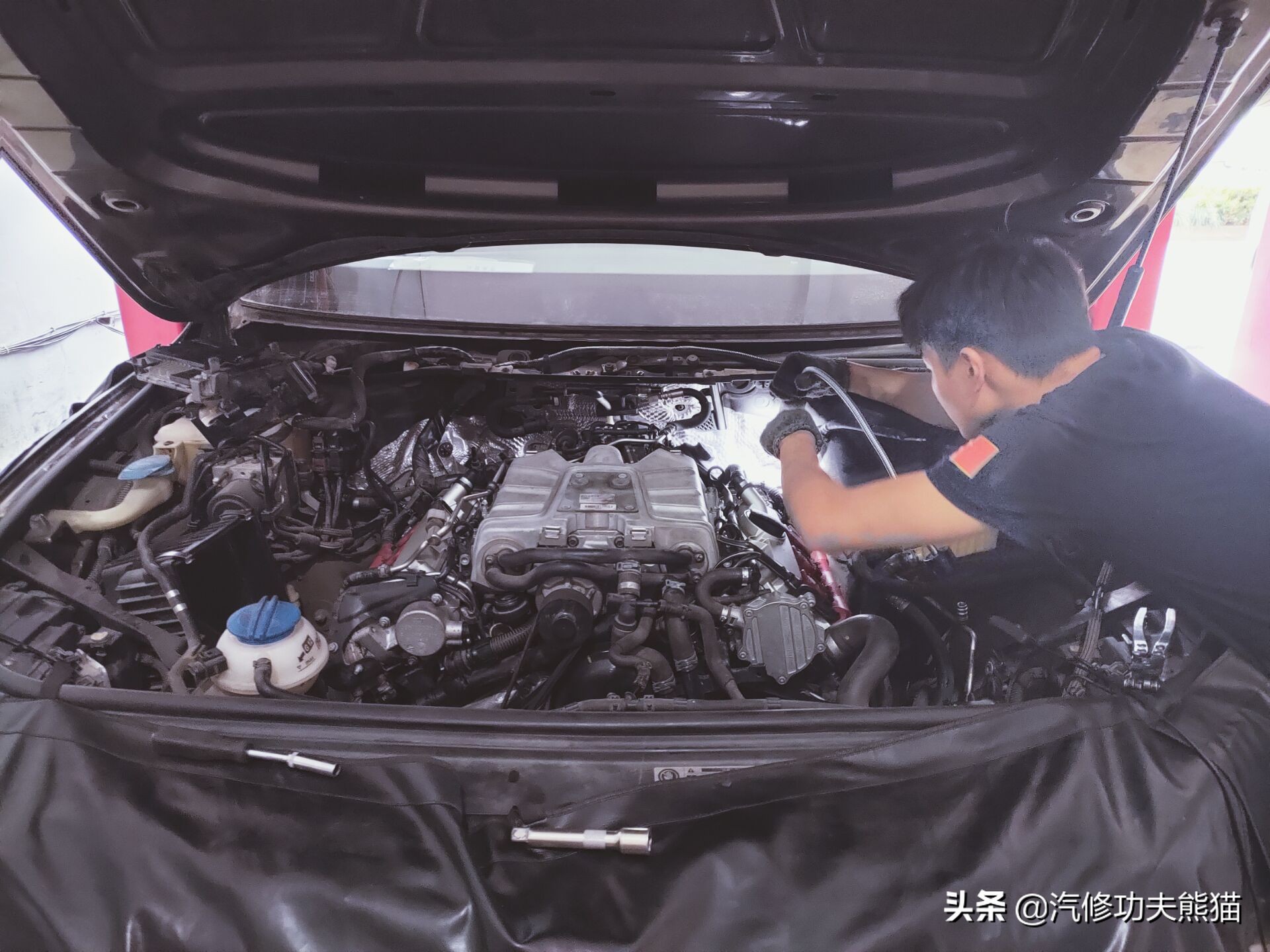 新款大众途锐烧机油吗,百万豪车为什么还烧机油