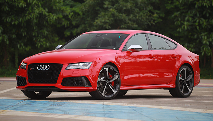 奥迪rs7西装暴徒高燃,奥迪rs7为什么叫西装暴徒