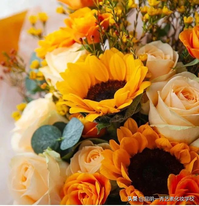 你眼里的化妆师和现实中的化妆师,化妆师的生活到底是怎样的