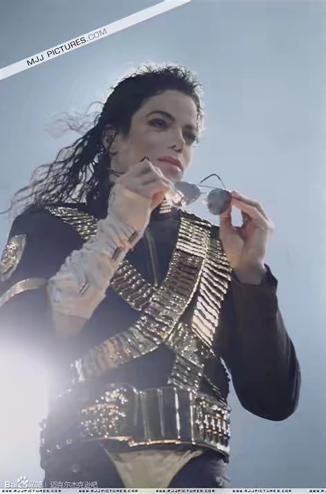 迈克尔杰克逊经典演唱会伤亡人数,迈克尔杰克逊演唱会为啥会晕倒