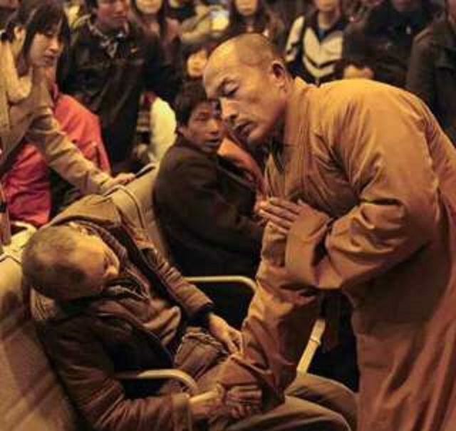 病重患者没钱没家属怎么办,僧人生病了没钱怎么看病
