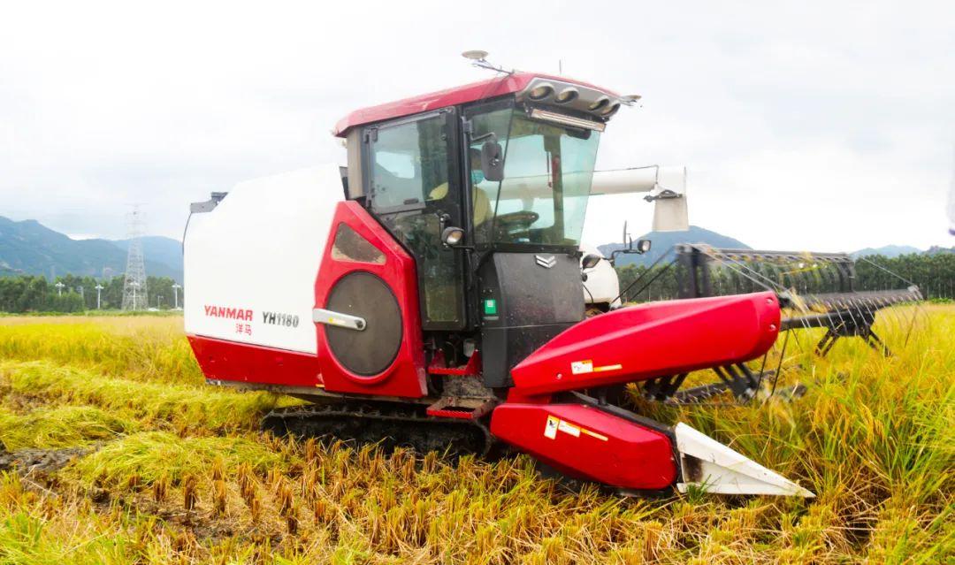 新型农业机械推广活动,丰收节农业机械