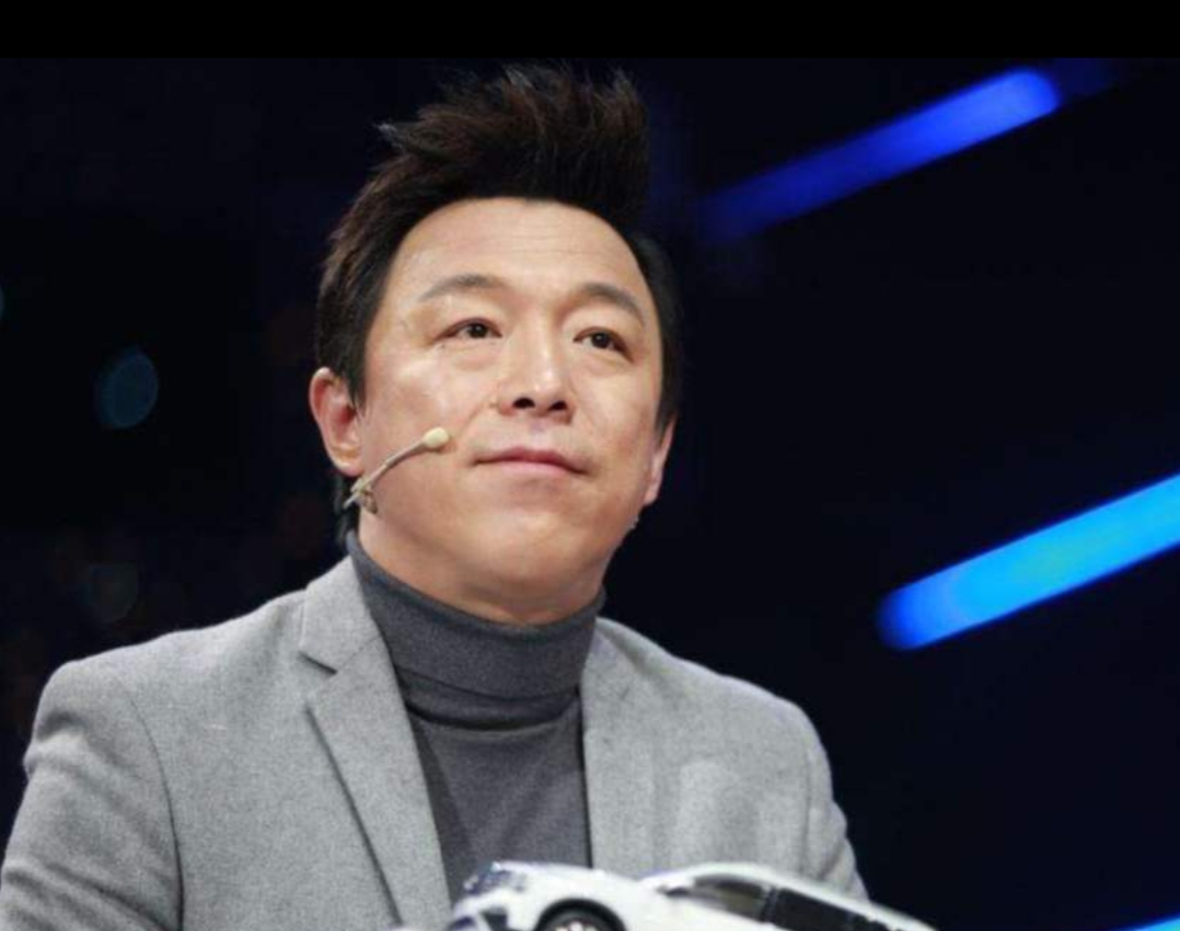 他是演艺圈“三无”艺人：无颜值无身高无肌肉，他的作品却零差评