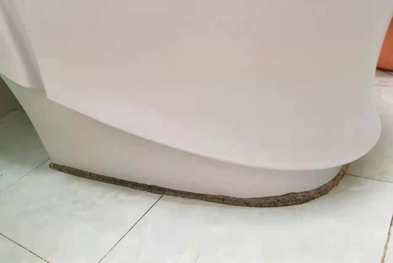 马桶底部一圈经常发霉发黑？试试老师傅教我的5个办法，烦恼消散