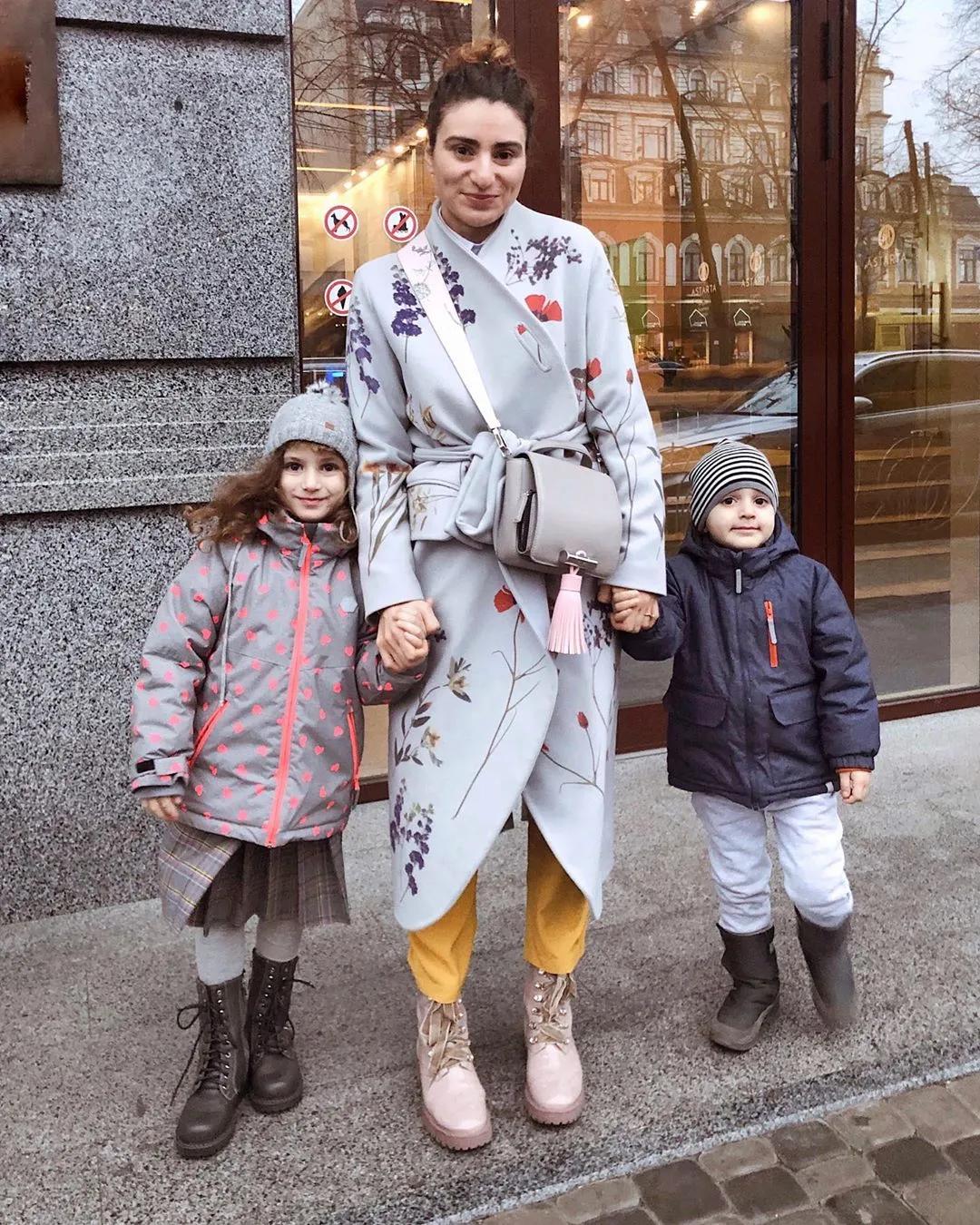 花卉墙绘,墙绘花卉色彩作品