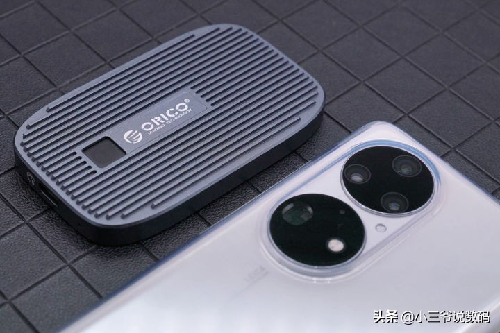 ORICO幻影FEN300移动固态硬盘：指纹加密，数据存储更安全
