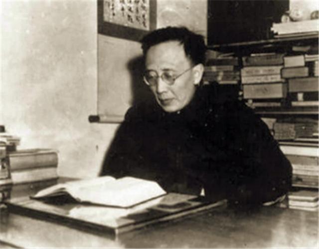 揭秘：一块陪伴毛*东泽**31年的欧米茄手表