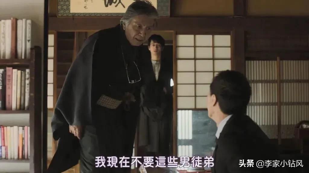 早就出过满屏*欲肉**的深夜剧，今年超级火爆的题材，