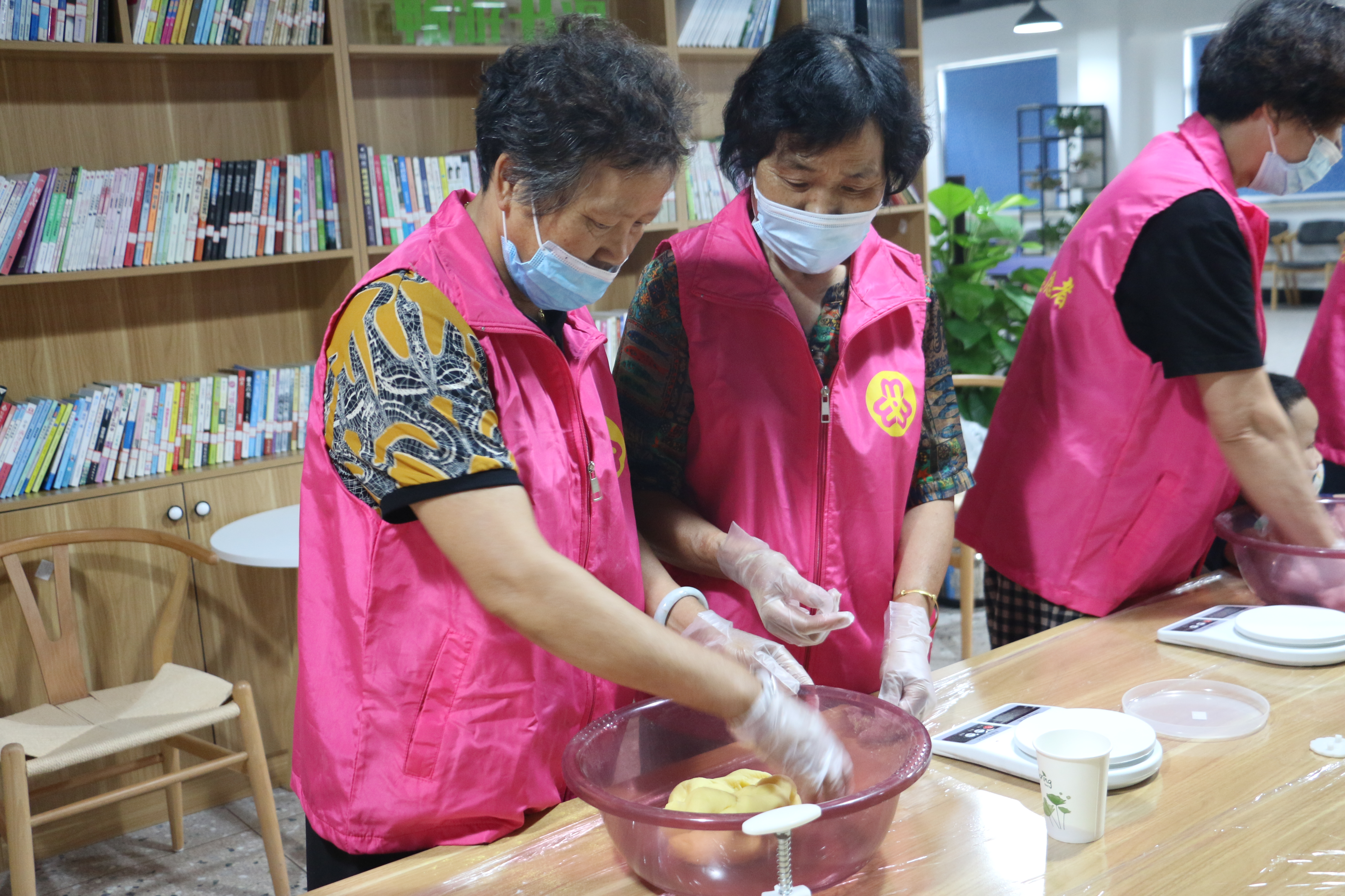 中秋节做花灯的视频教程,怎样做中秋节花灯