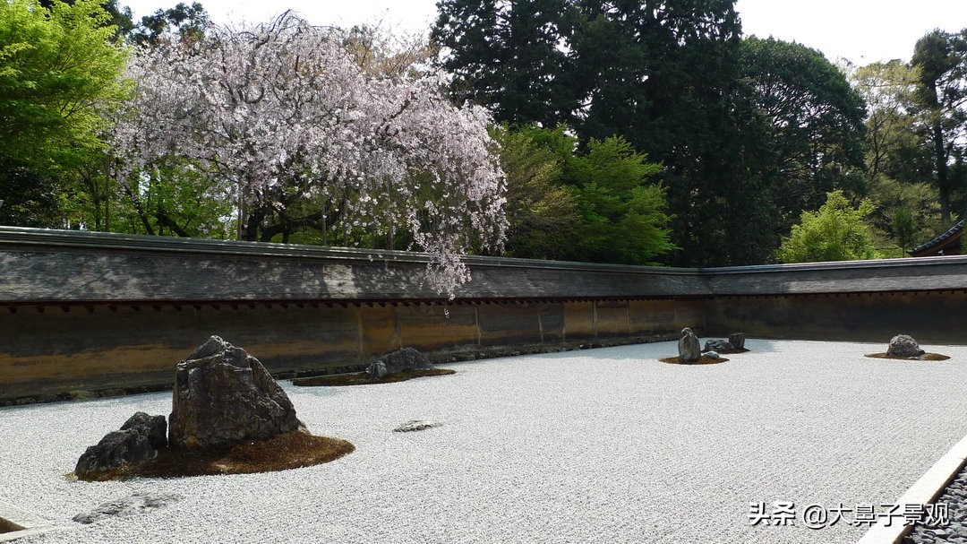 日式佛教枯山水庭院,日式50平米枯山水小庭院设计