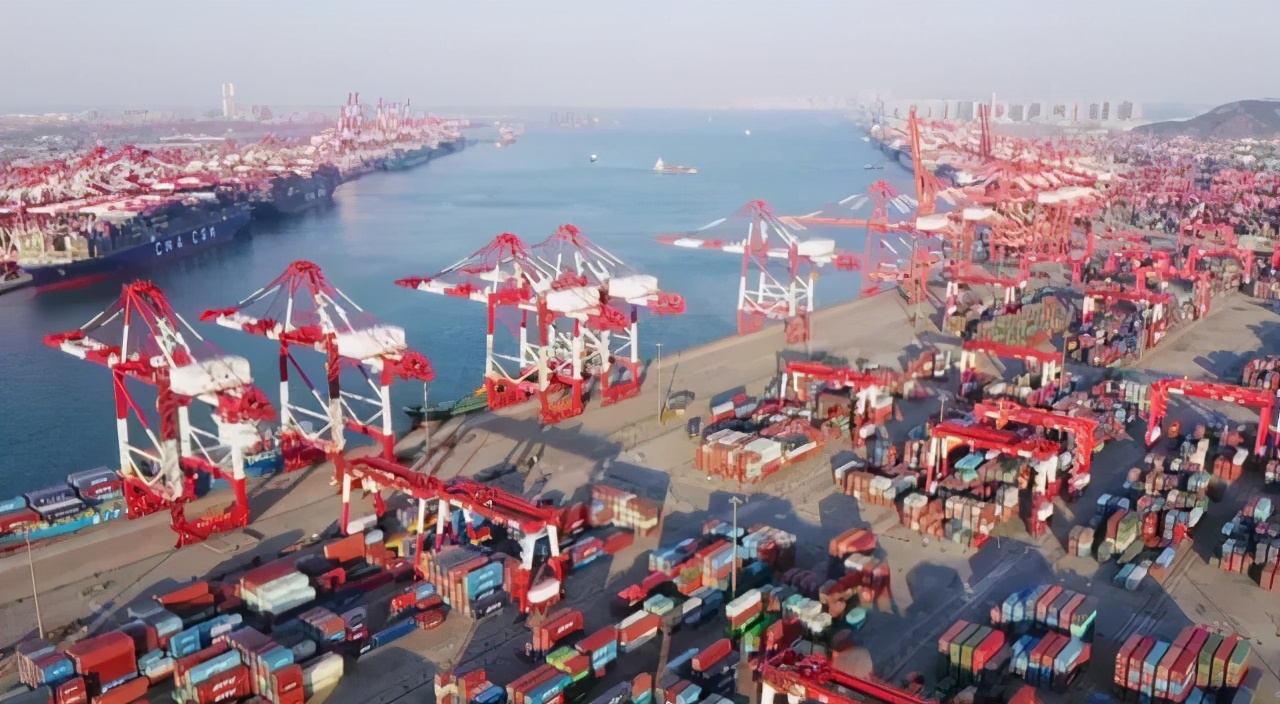 从“零”到多个“世界领先”，这个码头的故事足够震撼人心