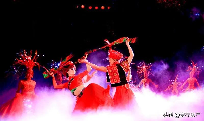 中国最大山洞腾龙洞,腾龙洞壮观美景