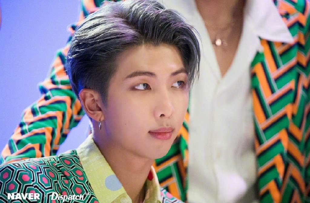 防弹少年团制作卡通玩偶,防弹少年团成员合作