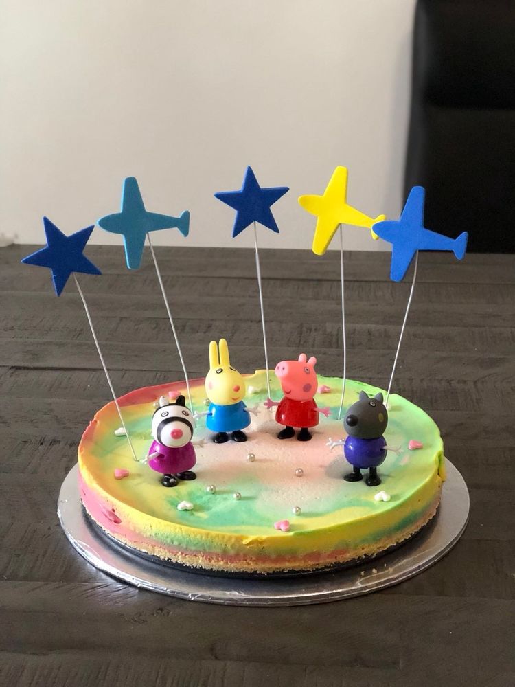 我陪女儿做烘焙年入20万女儿上了报我也成网红