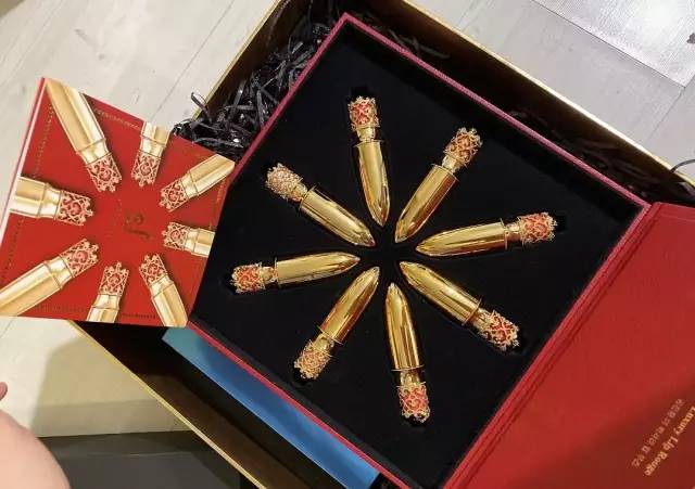 明星春节时期送礼物,明星春节礼物推荐