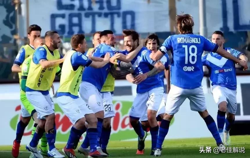 梅西打入俱乐部第700球高清图,梅西昨天打破多少纪录