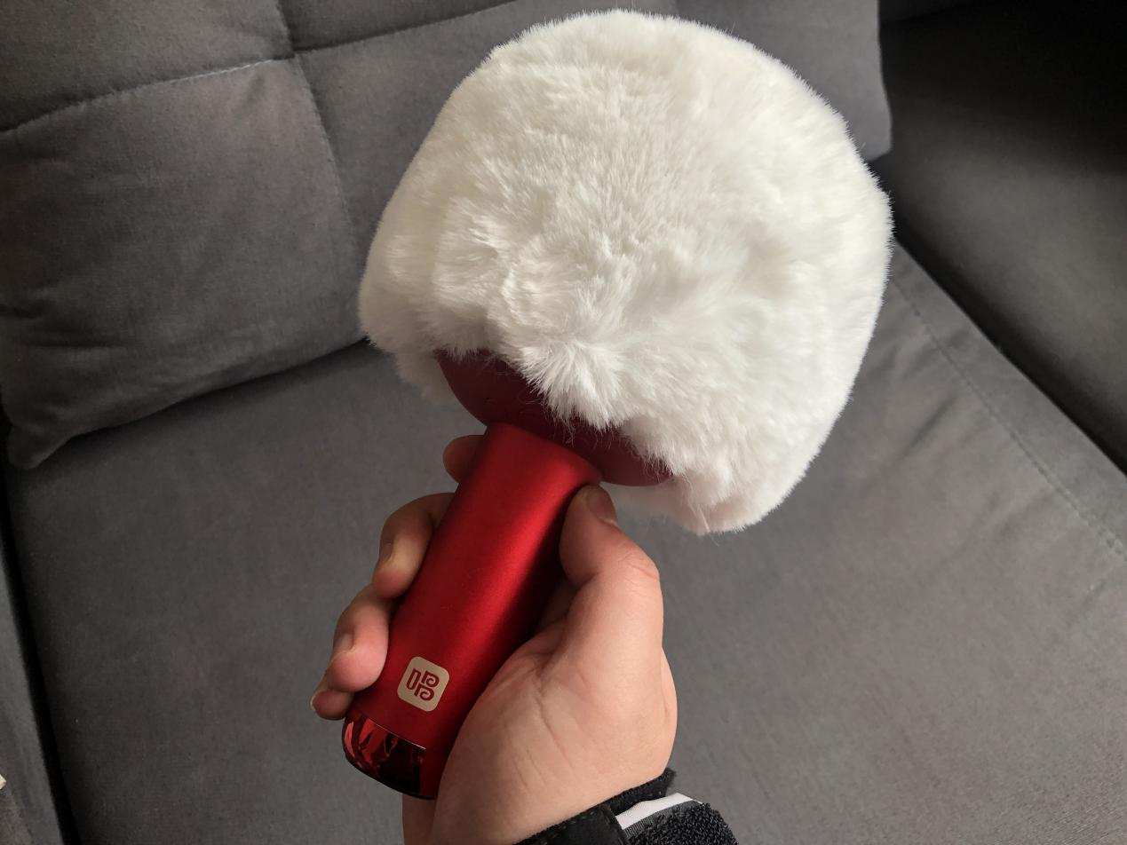 送给女朋友，她一定爱不释手。家庭聚会的法宝！小巨蛋麦克风Q5