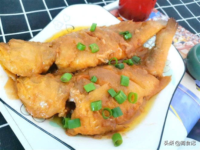 家常炖鱼需要放醋吗,炖鱼需要加醋吗