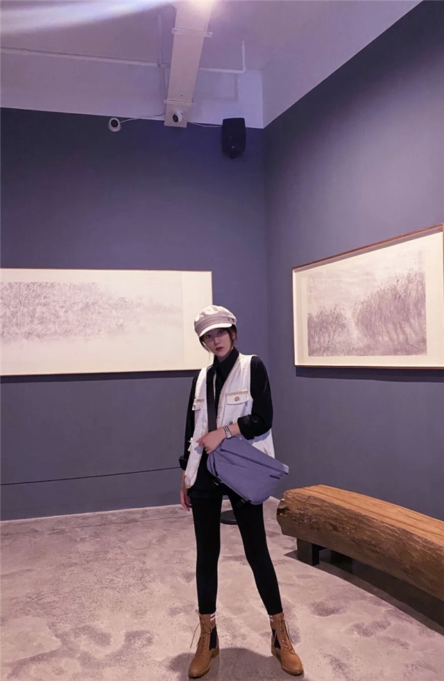 马丁靴怎么选一双搞定99%秋冬穿搭,短筒马丁靴搭配什么裤子好看