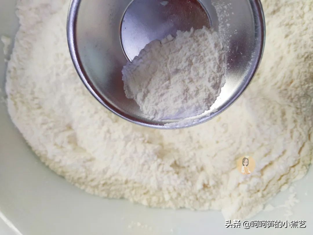 上海油条的做法和配方视频,100种简易懒人早餐油条的做法