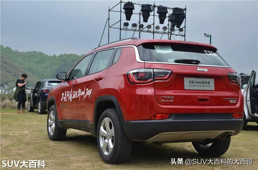 15款jeep指南者新车多少钱,15jeep指南者2.0落地多少