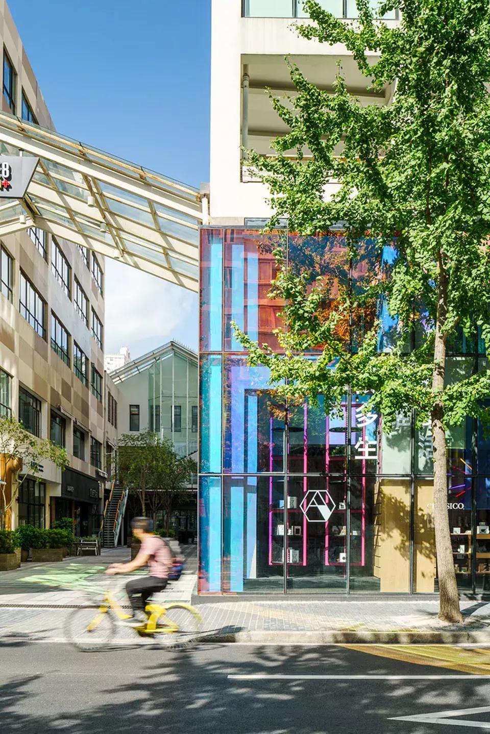 震撼的外立面设计,流线型现代隐奢外立面设计