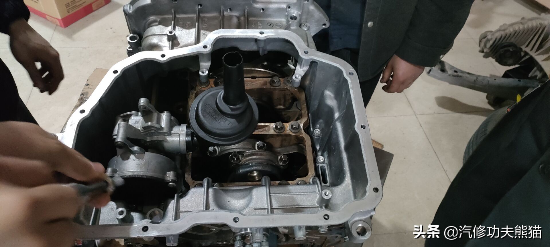 现在最新款的奥迪烧不烧机油,奥迪q7哪年有的柴油