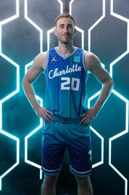 耐克发布30支球队城市款球衣，致敬NBA75周年