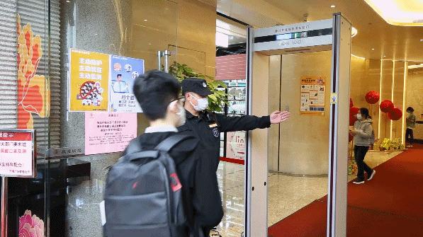 万菱广场复市！120万种商品工厂成本价，国际淘宝圣地回来了！