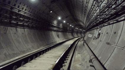 美国开地铁的年薪多少,深圳地铁司机年薪大约多少