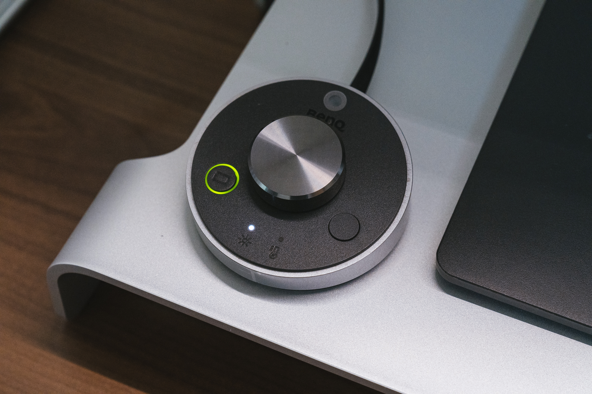 看了何同学的那条视频后……桌搭一款适合自己舒适又实用的桌子